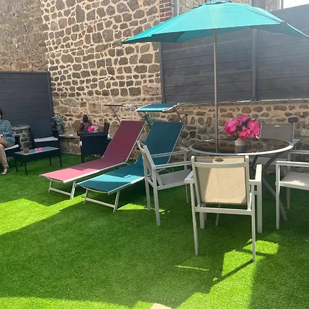 A La Ferriere-aux-etangs, 27 M², Avec