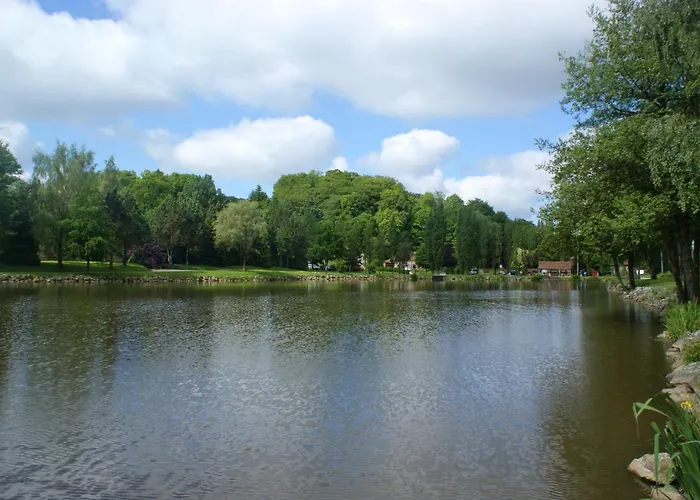 Avec Sauna Jardin Clos Et Wifi A Aux Etangs Appartement